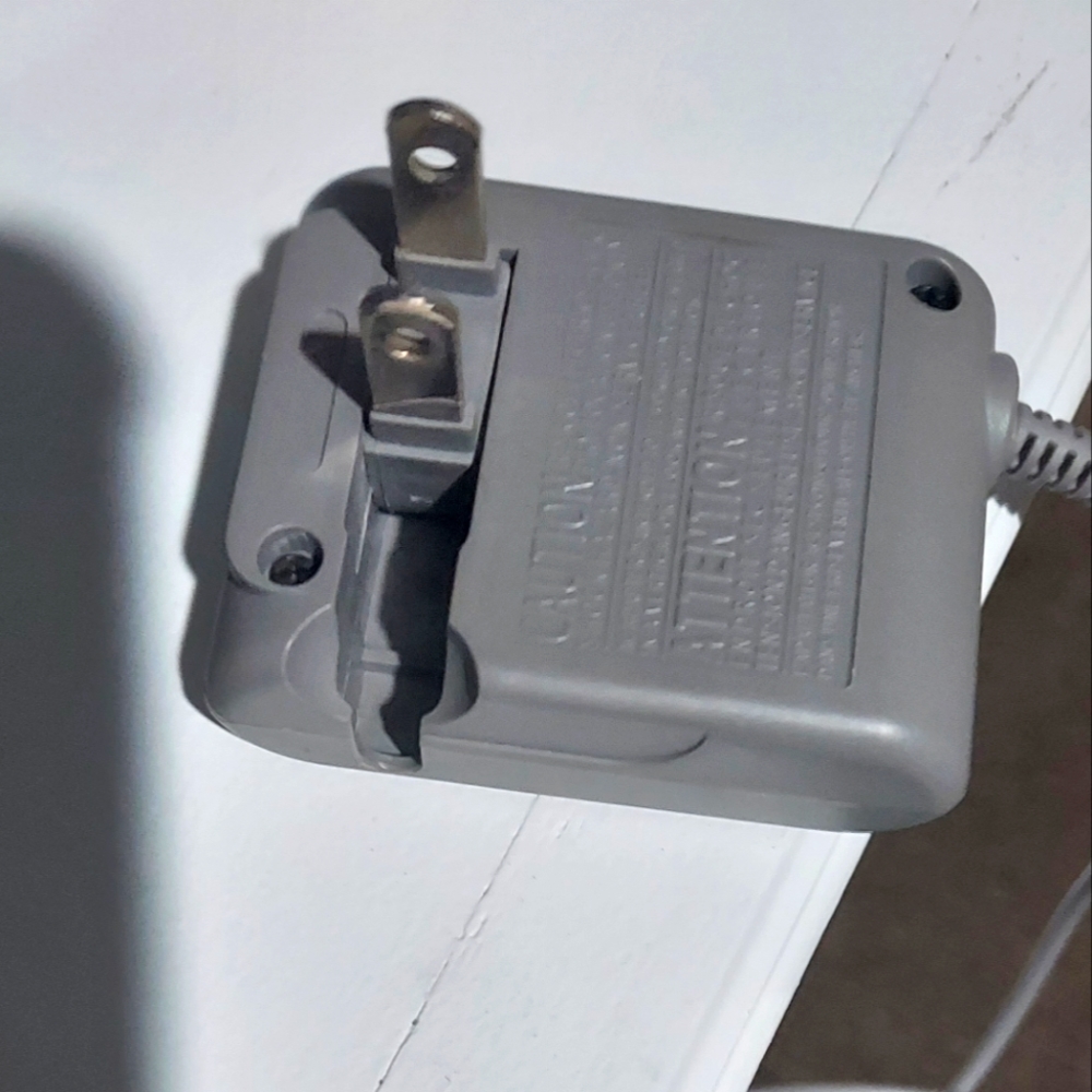 Nintendo  ds charger 3.5 feet